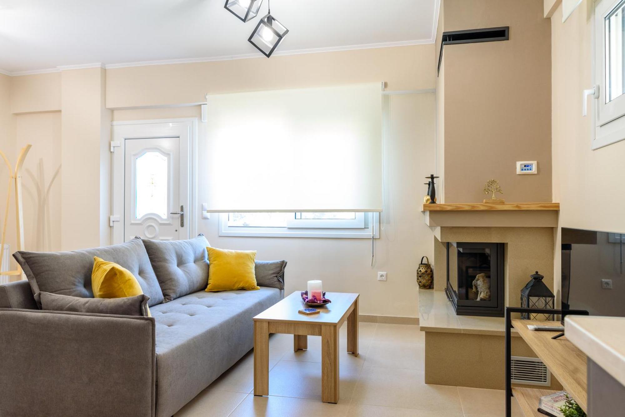 Afroditi'S Delux Apartment Монемвазия Экстерьер фото